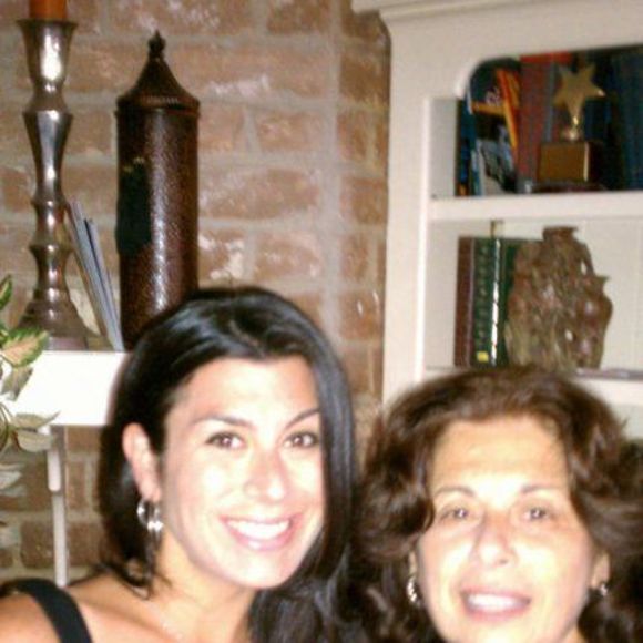 Meet your Posher, Dee - Picture 1 of 1